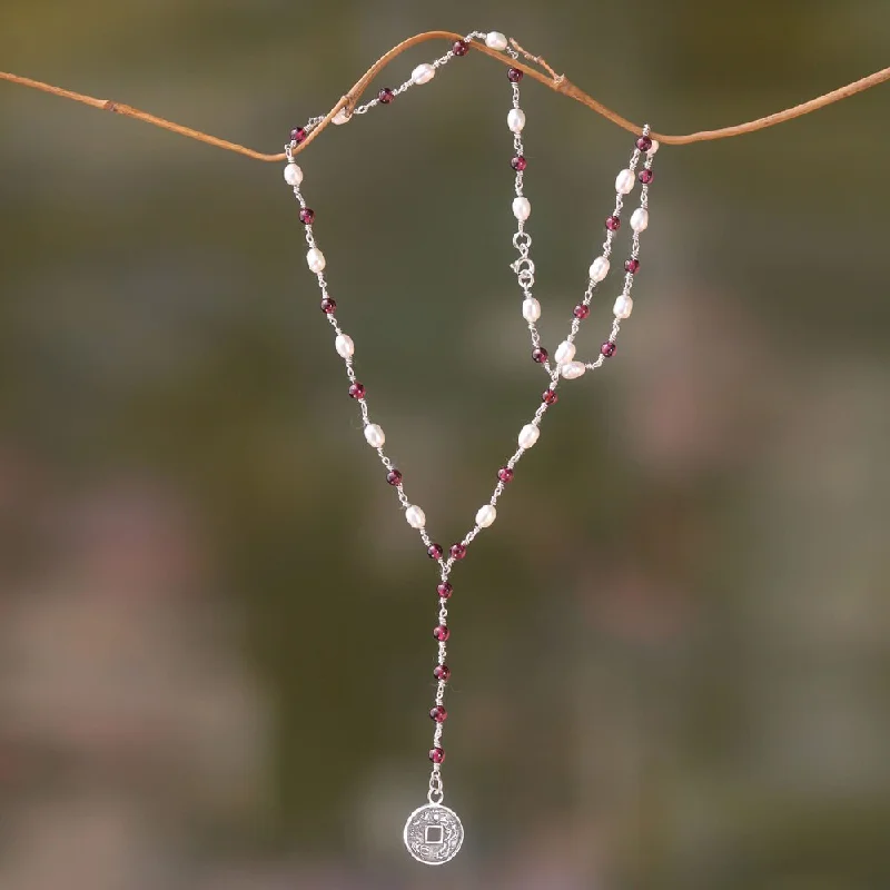 women eternity necklaces -Handmade Sterling Silver 'Lucky Pis Bolong' Garnet Pearl Necklace (4 mm) (Indonesia)