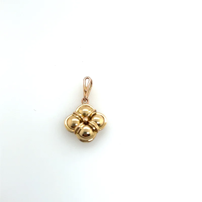 women minimalist gold necklaces -14K Yellow Gold Clover Pendant Necklace